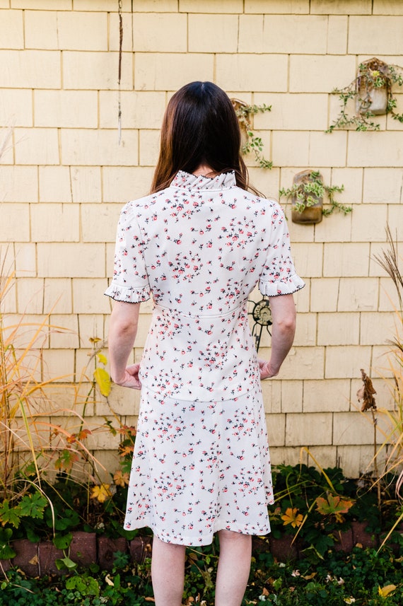 Vintage Two Piece Floral Top and Skirt by Patrici… - image 3