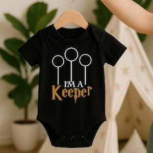 Ich bin ein Wärter, Zauberer Baby Body, Magisches Baby-Dusche-Geschenk, Zukünftiger Hexen-Zauberer, Schwangerschaftsankündigung, Neugeborenen Geschenk, Geschlechtsneutral