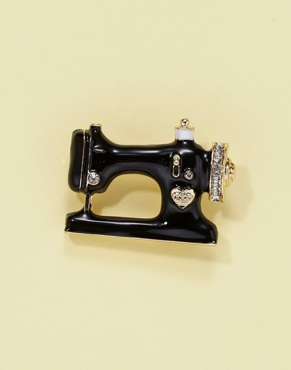 Vintage sewing machine pin badge novelty pin Seamstress pin Etsy