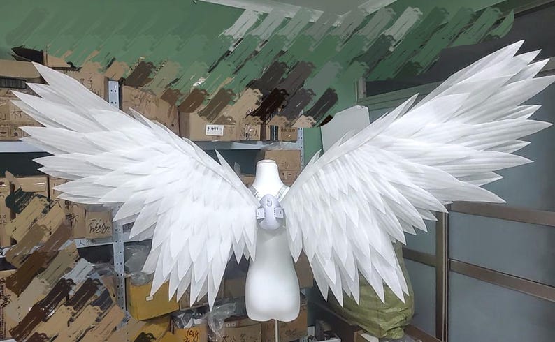 Custom Color Available-Handmade Angel Wings for Halloween/Photoshoots/Costume/Cosplay/Wedding / Event Decor-Electric Flapping image 1