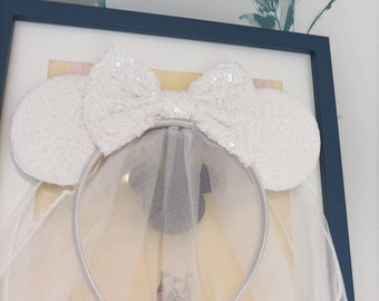 Bride Veil Wedding Disney Minnie and Mickey Inspired Mouse Style Ears Headband Sparkly Sequin White Groom Honeymoon Love Cupid