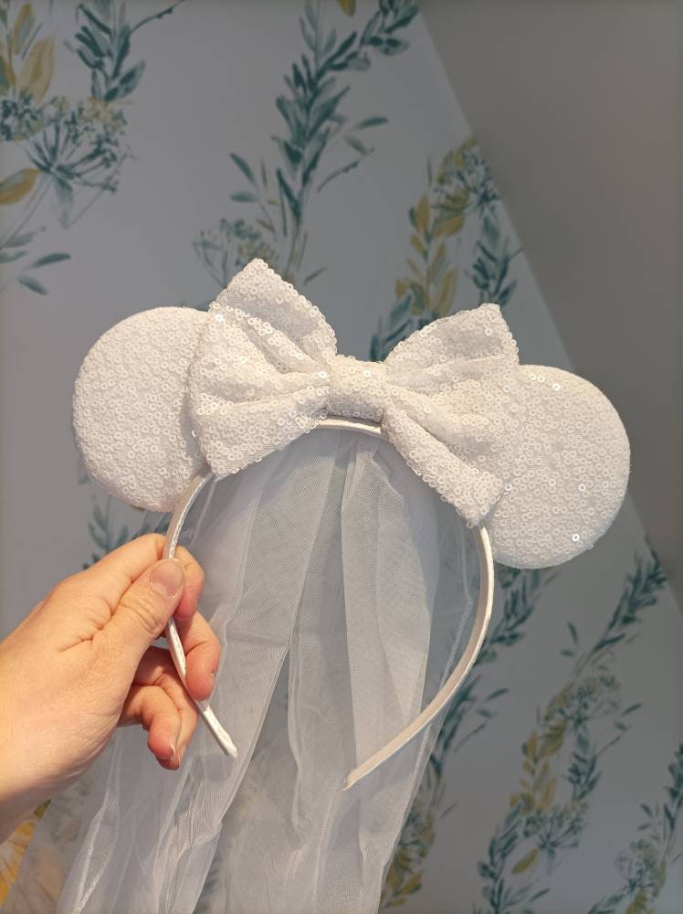Bride Veil Wedding Disney Minnie and Mickey Inspired Mouse  display picture 2