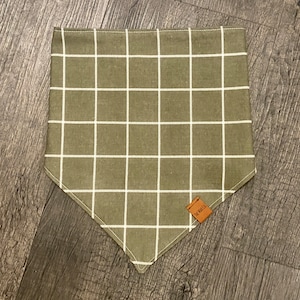 Forest Green Fall Dog Bandana // Tie On // Pet Accessories // Scarf for Dogs // Small // Medium // Large // Pasadena, California, USA