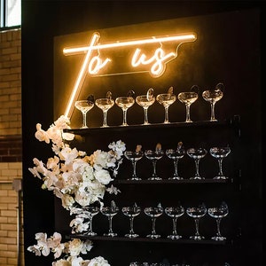 Para nosotros signo de neón, signo de boda personalizado, signo de boda de neón, telón de fondo de la boda, arte de la pared de neón, regalos personalizados, decoración de la fiesta de compromiso