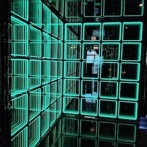 Infinity Mirror LED Wall Sign - Custom Glowing Bedroom Decor, Personalized Infinity Light, Perfect Gift for  Stores, Offices, and Wall Decor