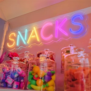 Światło neonowe Snack LED | Znak neonowy Snacks do dekoracji sklepu Gourmet | Znak Snacks Bar do dekoracji ściennej ze sztuką Znak Snacks do dekoracji ściennej restauracji z jedzeniem