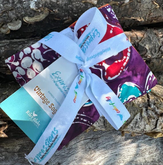 Vintage Sogan Batik Fat Quarter Bundle: 100% Cotton, 15 Piece Riley Blake 'Express Yourself!'
