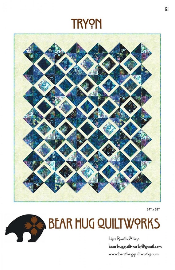 Tryon Quilt Pattern by Bear Hug Quiltworks uses Fat Quaters