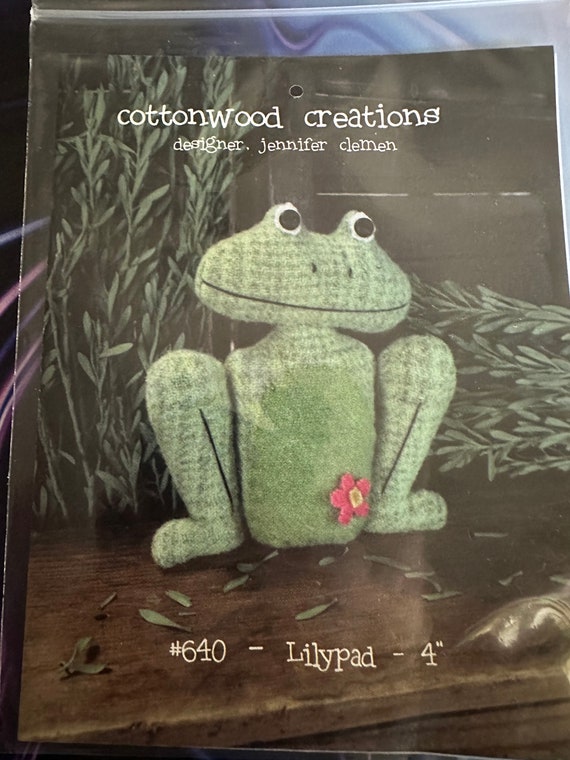 Lilypad Frog Pincushion Sewing Pattern By Cottonwood Creations