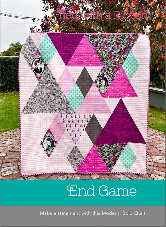 Triangle Quilt Pattern: Modern Geometric Design (Printed Paper Pattern)