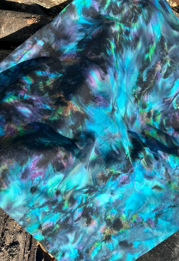 Hoffman California, Borealis Smoothie Watercolor Batik Fabric, 1384-643. By The Half Yard