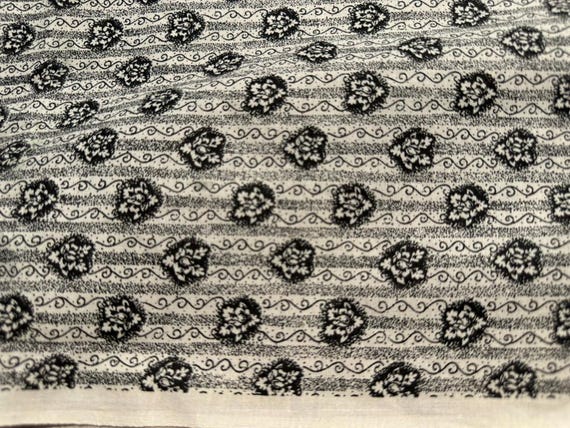 Chantilly Strip Black and Beige Cotton Vintage apx the 1980s Fabric - Sold by the Half Yard