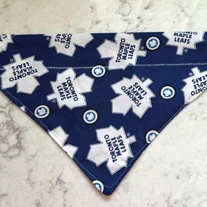 Toronto Maple Leafs Dog Bandana: NHL Hockey Game Day Accessory