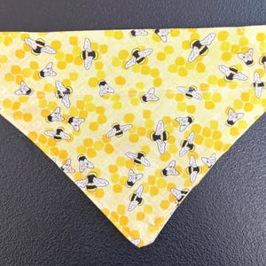 Bumblebee Dog Bandana – Cute Bee Dog Bandana, Spring Pet Scarf, for Small to Large Dogs, Puppy Bee Outfit