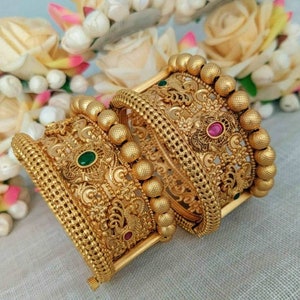 Openable Gold Kada Pair/ Indian Bangles/ Antique Gold Bangles/ Indian Jewelry/ South Indian Gold Plated Kade/ Kemp Bangles/ 2.4, 2.6 Size