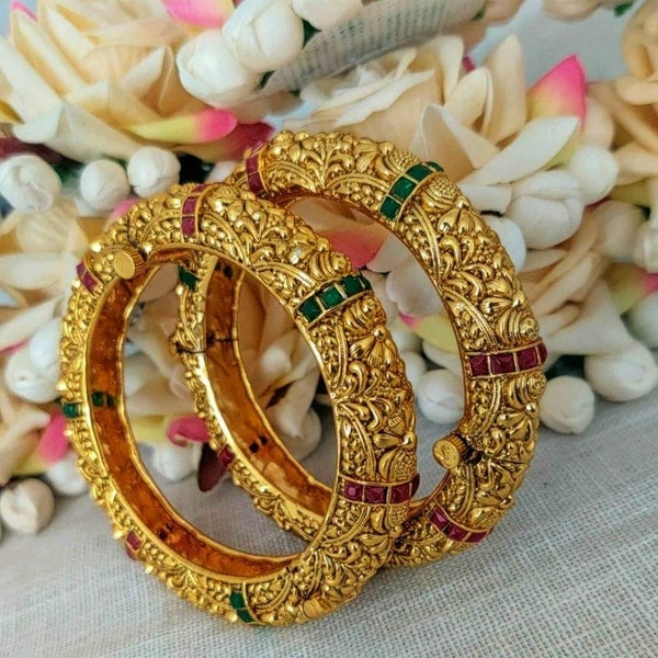 Openable Gold Kada Pair/ Indian Bangles/ Antique Gold Bangles/ Indian Jewelry/ South Indian Gold Plated Kade/ Kemp Bangles/ 2.4, 2.6 Size