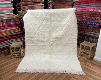 Small Moroccan Beni Ourain Rug: Handwoven Wool Carpet (7.3 ft x 5 ft)