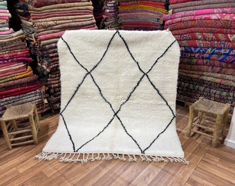 Small Beni Ourain Rug: Handwoven Moroccan Wool Carpet (6.6ft x 5 ft)