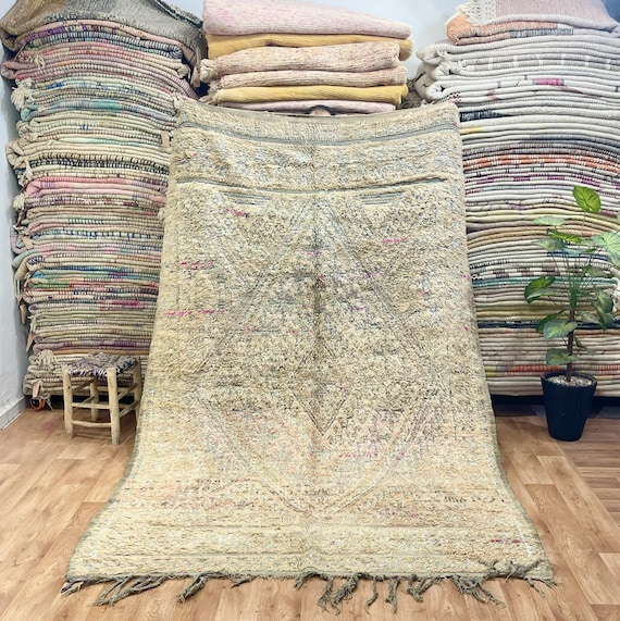 ヴィンテージ ベルベルウールラグ：ハンドメイド モロッコ ブジャード 