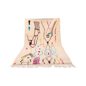 Fantastic Wool carpet . Betber Rug . handmade Rug . Moroccan Rug . Moroccan Azilal carpet . Tribal Abstract Rug . White Wool Carpet