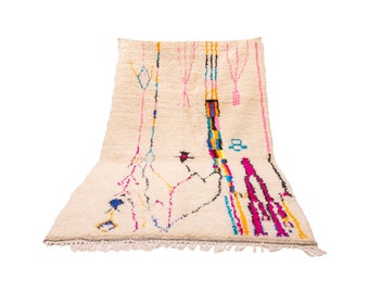 Moroccan Wool carpet . Betber Rug . handmade Rug . Moroccan Rug . Moroccan Azilal carpet . Tribal Abstract Rug . White Wool Carpet