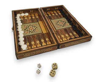 Set da gioco in legno intarsiato marrone, scacchi classici, backgammon vintage