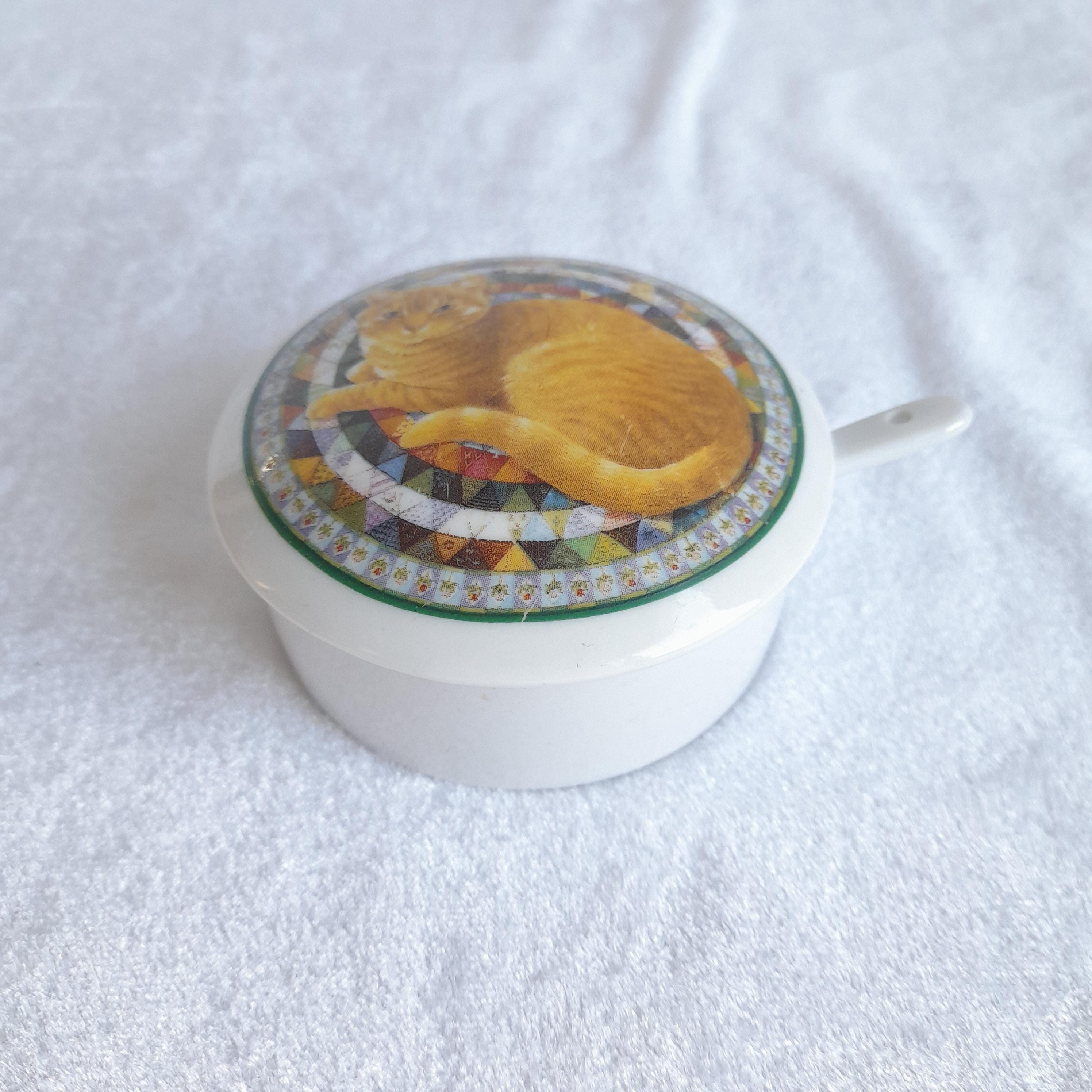 Vintage Lesley Anne Ivory Cats Trinket Box: Collectible Cat Decor