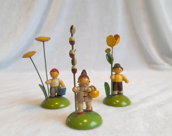 木製ヴィンテージイースターデコレーションフィギュアフラワーチャイルド、エルツ山地の子供、民芸品、手描き、ドイツ製