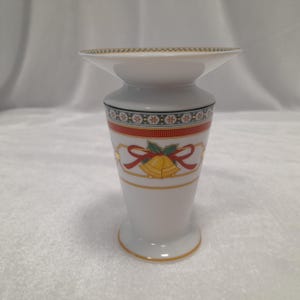 Vintage Hutschenreuther Louvre Merry Christmas candlestick approx. 11,2 cm high
