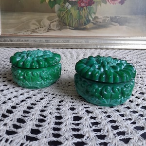 Art Deco Malachite Glass Trinket Box with Floral Motif Lid, Art Deco Box, Malachite Box, Malachite Bowl, Trinket Box, Malachite Glass