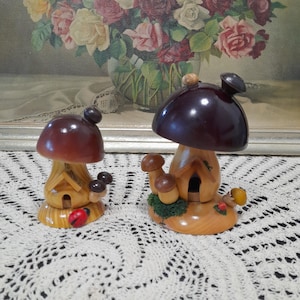 Vintage mushrooms with ladybug and snail Smoker Incense Burner, hand painted decoration for Christmas, Erzgebirge Germany Toy