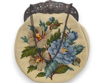 Handtas met bloemenborduurwerk, sierlijk zilverkleurig frame, avondtasje in tapijtstijl uit de jaren 50