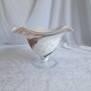 Vintage Murano Glass Bowl on the leg, candy plate, fruit bowl, table decoration, home decor, kitchen decoration, handmade in Italy