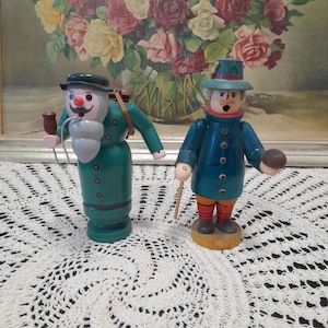 Original carved Wooden Vintage Erzgebirge German smoker, Forester and mushroomer, Incense smoker man, incense burner, hand painted