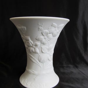 Vintage white porcelain vase AK Kaiser biscuit bisque porcelain vase, made in West Germany, Сhoose your vase