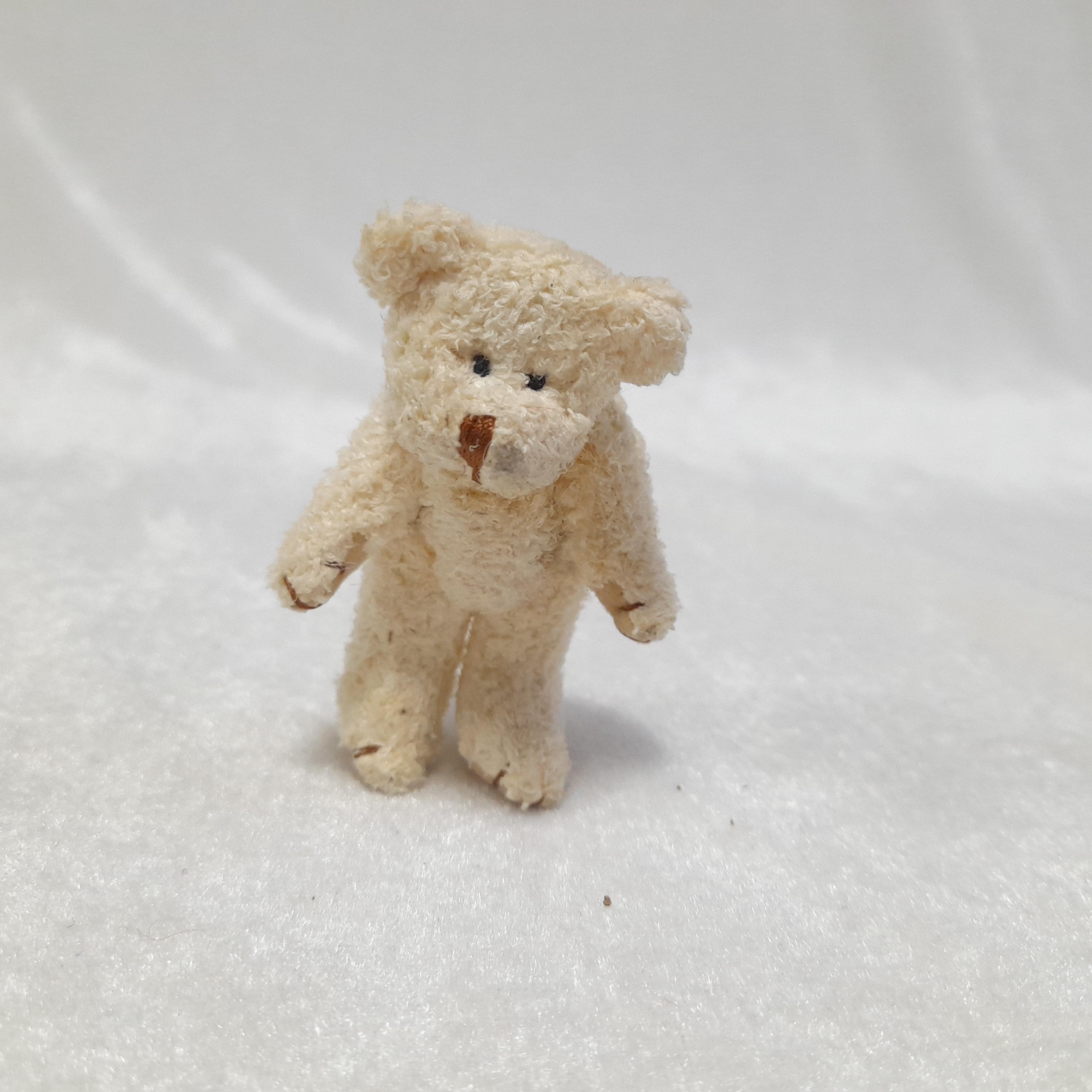 ヴィンテージ シュタイフ ぬいぐるみベア：0202/11 ボタンと小さな