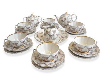 Lomonosov Tea Set Porcelain Garlands Pattern USSR Tulip Shape Vintage 6 Person Set