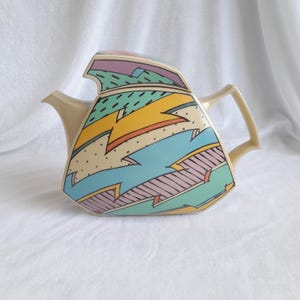 Vintage Rosenthal Iconic Memphis Style Dorothy Hafner Teapot, Flash, 1980s