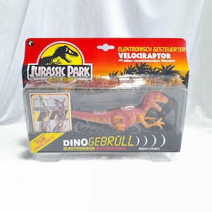 Kenner Jurassic Park 1993 Electronic Velociraptor Slashing Dino Screams Figure, New in Blister, Vintage Series 1 – Dinosaur Toy