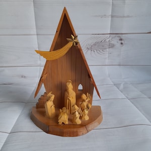 Vintage Bethlehem Nativity scene folk art Germany Erzgebirge hand carved decoration in original box