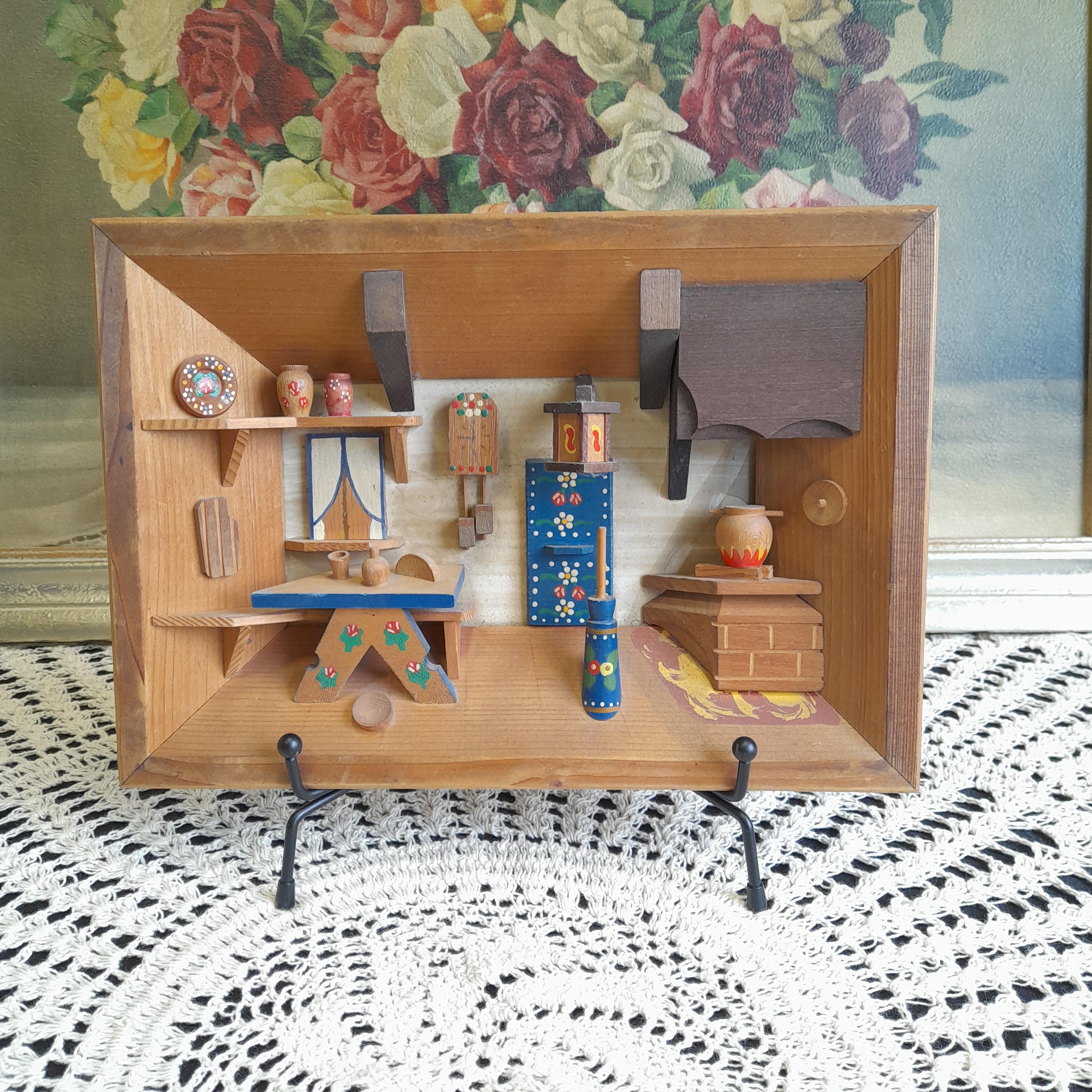 Vintage Erzgebirge Wooden Shadow Box Diorama: Hand Painted Kitchen