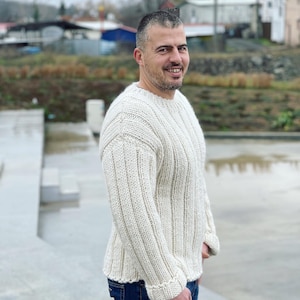 Hand Knit Wool Jumper, Men’s Wool Sweater, Thick Pullover, Winter’s Sweater, Men’s Gift, Warm and Cosy Sweater