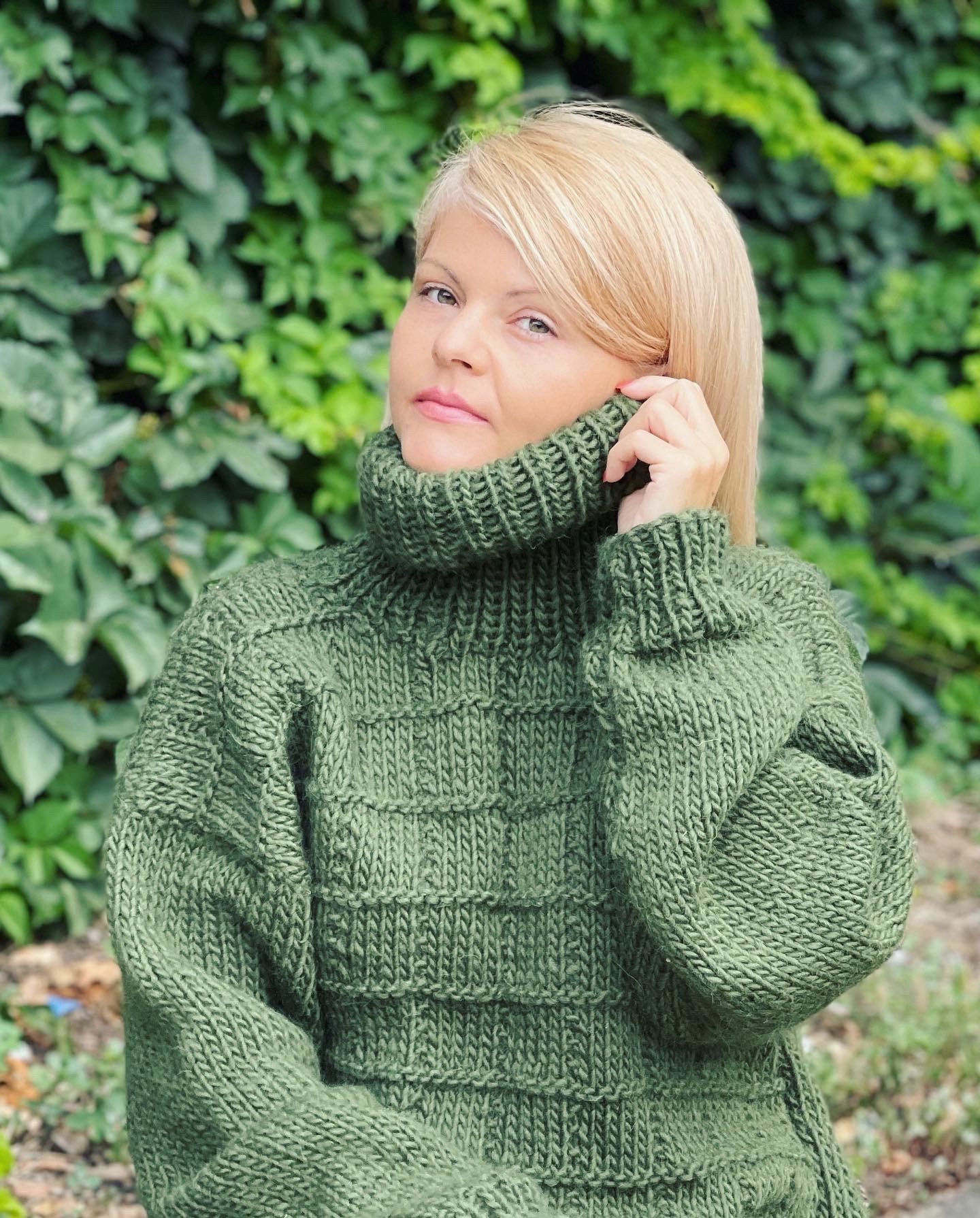 High collar sweater deals