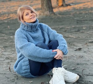 Pull Col Roulé Femme Hiver 2025 – Laine Tricotée épaisse, Manches Longues, Coupe Ample