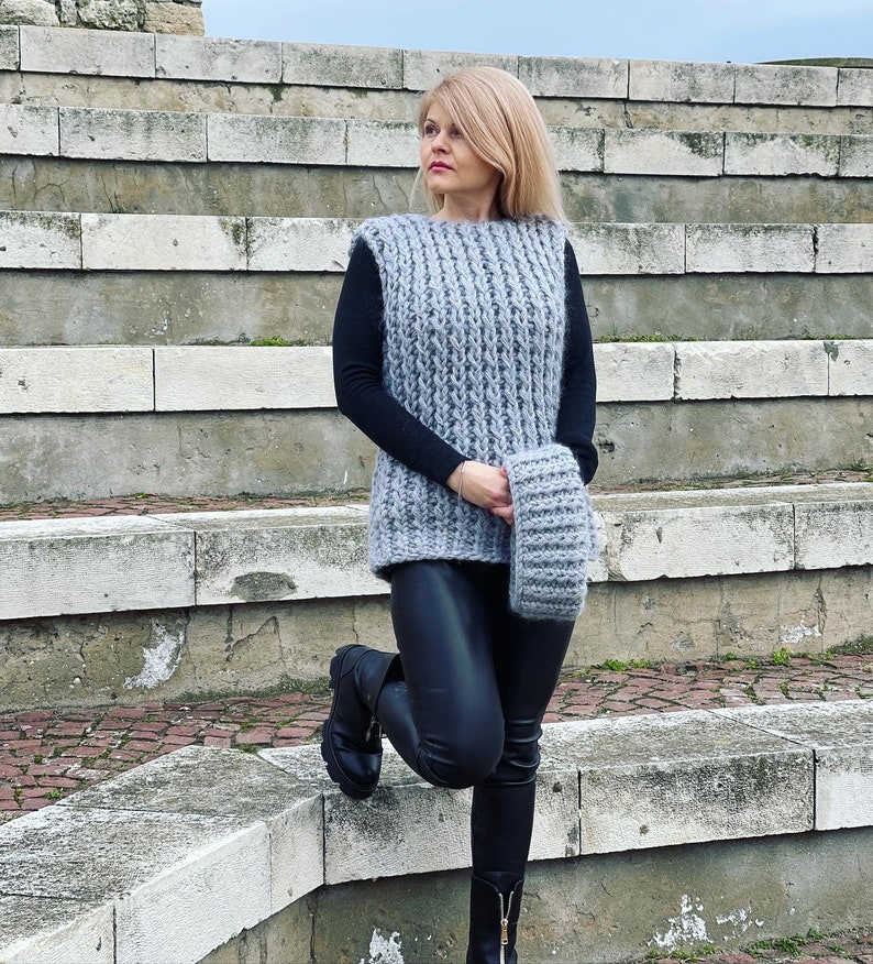 Chunky Wool Sweater, Turtleneck Sweater, Wool Vest, Women Sweater Sleeveless, Chunky Pullover, Very Thick Vest, Wool Cardigan image 3
