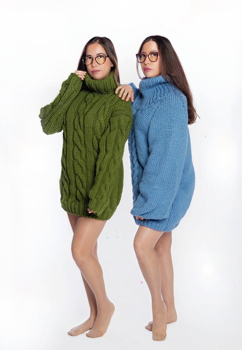 Maglione lavorato a trecce verde, maglione color oliva, maglione progettato su misura, pullover personale, abbigliamento per donne, abiti invernali lavorati a mano immagine 8