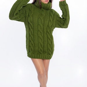 Maglione lavorato a trecce verde, maglione color oliva, maglione progettato su misura, pullover personale, abbigliamento per donne, abiti invernali lavorati a mano immagine 3