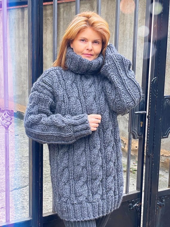 Cropped Sweater Cable Knit Chunky Hand Knit Sweater Thick Black