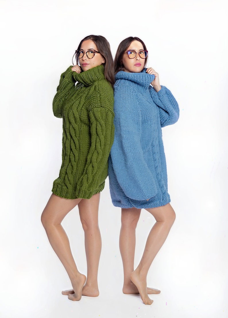 Maglione lavorato a trecce verde, maglione color oliva, maglione progettato su misura, pullover personale, abbigliamento per donne, abiti invernali lavorati a mano immagine 7