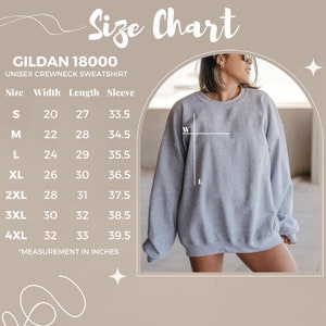 Puede incluir: Tabla de tallas para una sudadera con cuello redondo unisex Gildan 18000. La tabla muestra las medidas en pulgadas para el ancho, la longitud y la longitud de la manga para las tallas S a 4XL.